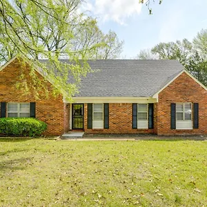 Holiday home Vacation - Walk To Graceland!, Memphis