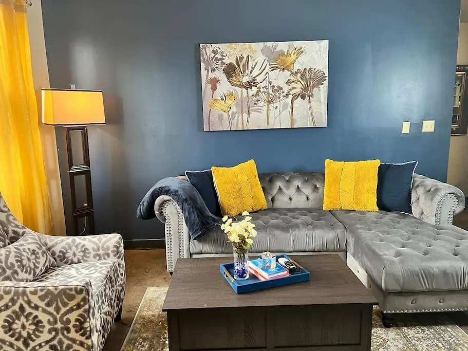 Luxury Midtown Flats Near Downtown Memphis & Fedex Forum Apartment