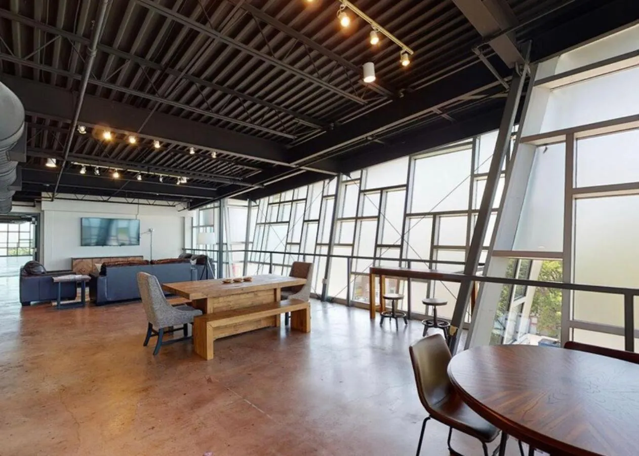 Luxury Midtown Flats Near Downtown Memphis & Fedex Forum Apartment